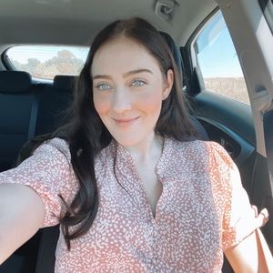 Meet your Posher, Carla